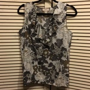 $16/2+ Loft Sleeveless Ruffle Blouse Floral